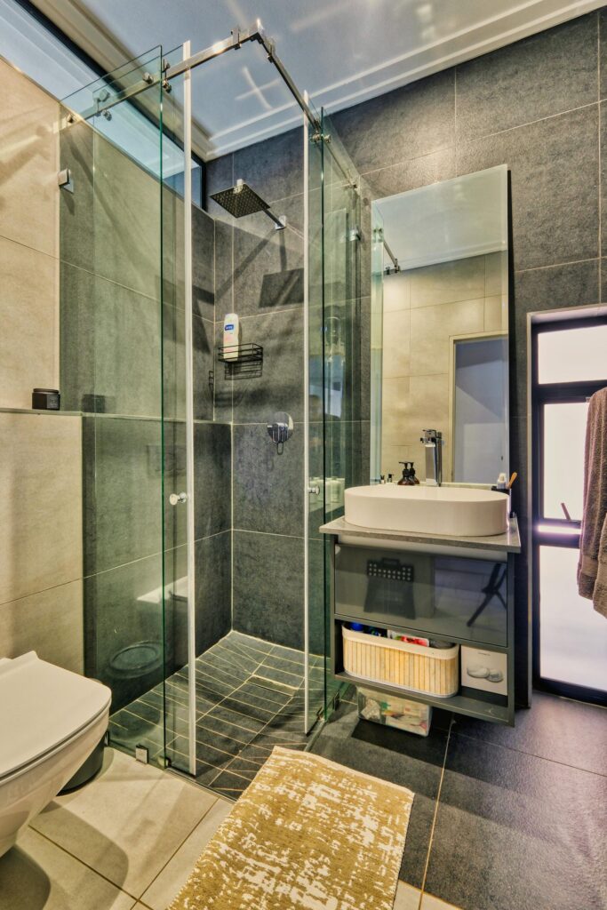 Reforma real de baño de 4 metros cuadrados