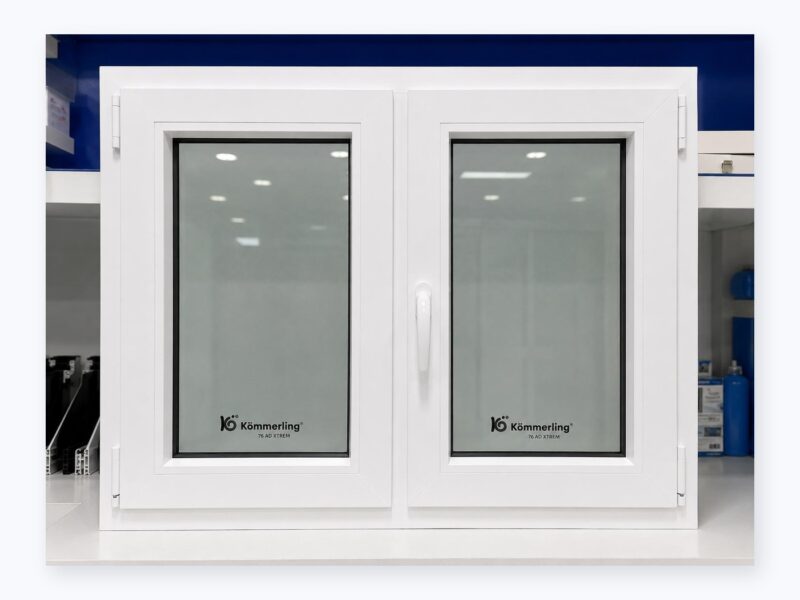 Ventana PVC 2 hojas oscilobatientes